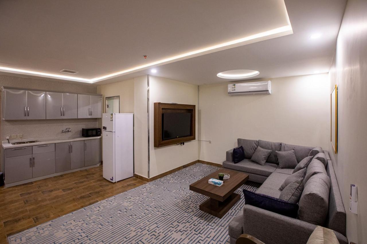 Olive Tree Hotel 타부크 외부 사진