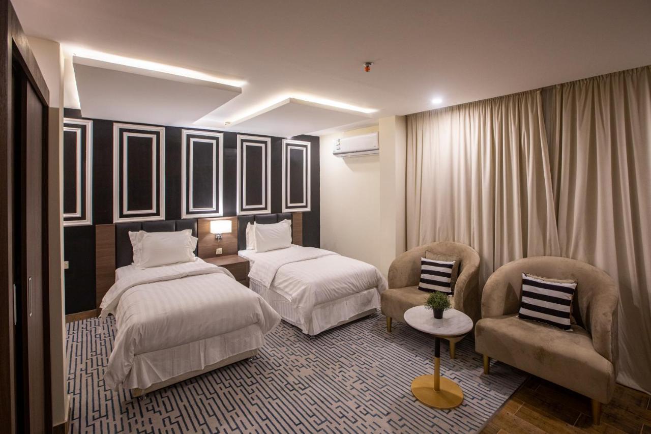 Olive Tree Hotel 타부크 외부 사진