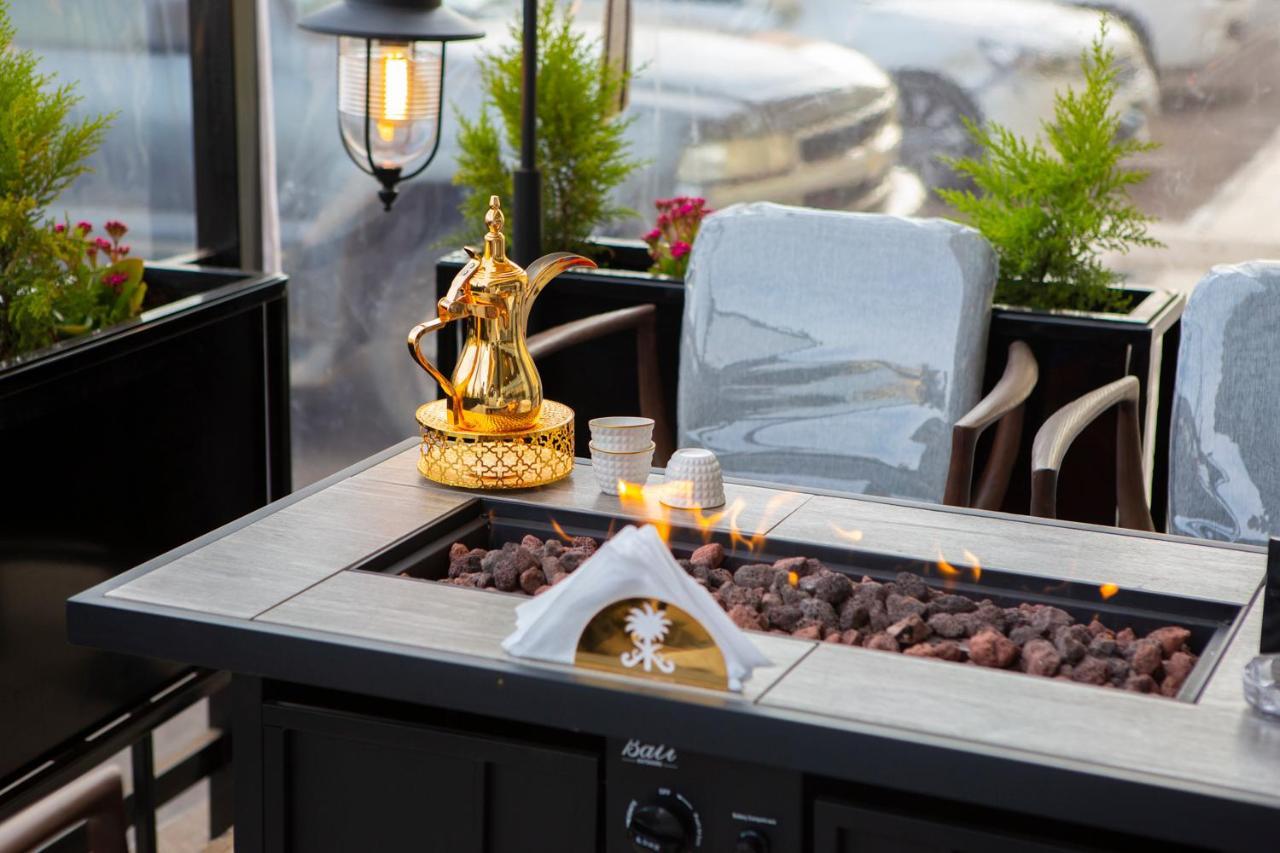 Olive Tree Hotel 타부크 외부 사진