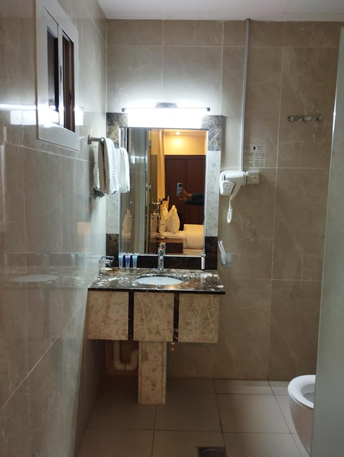 Olive Tree Hotel 타부크 외부 사진