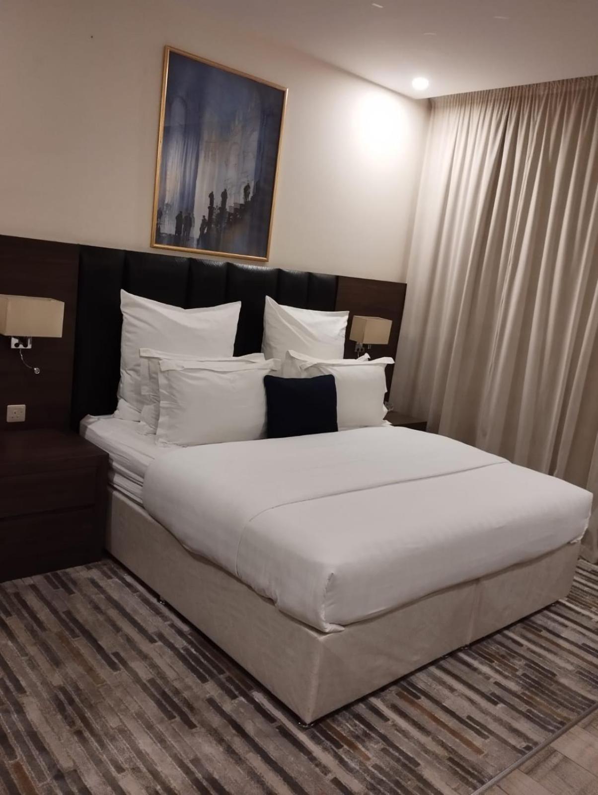 Olive Tree Hotel 타부크 외부 사진